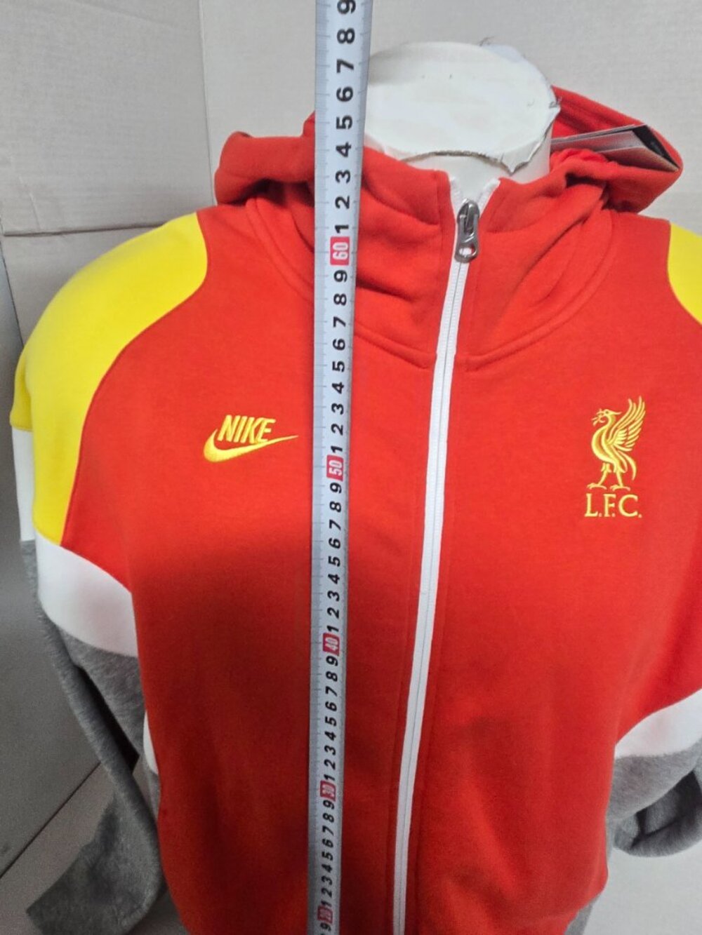Nike Liverpool FC Women's Full-Zip Hoodie Jacket NWT Medium Red Yellow Grey - Picture 3 of 9